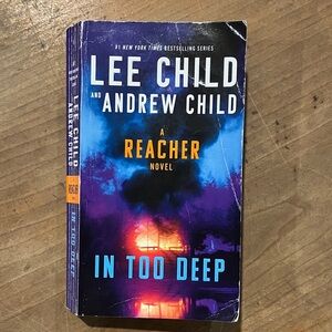 Lee Child / Andrew Child : In Too Deep - paperback Book